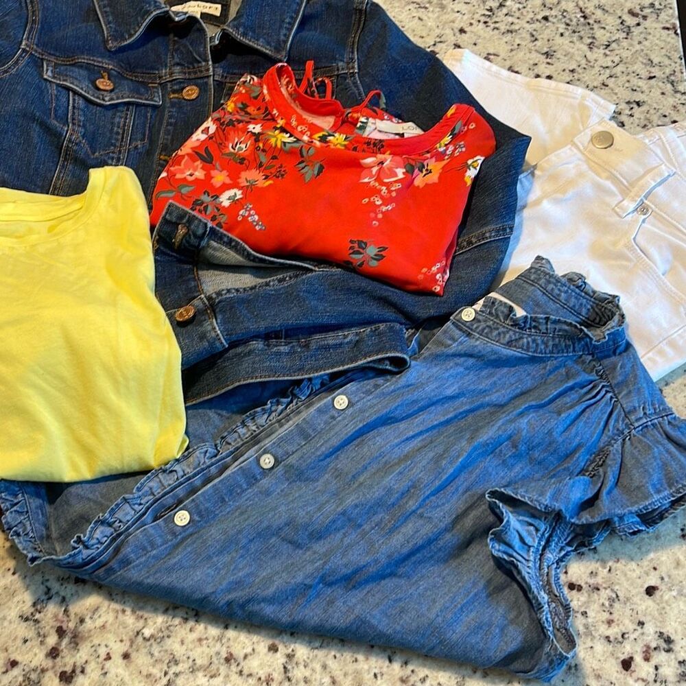 Bundle of 7 Loft Womens Blouse T-Shirt Denim Jacket Pants Assorted Color Small‎ - Picture 3 of 10